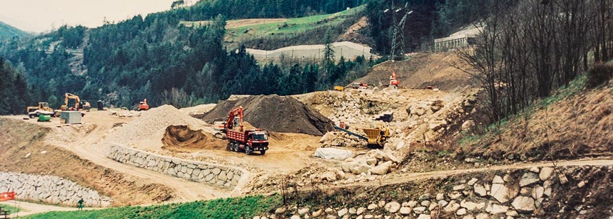 Ploner Tiefbau Bau Forstweg Recycling